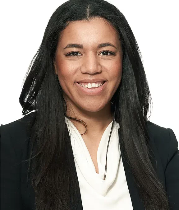Melinda Okou, advokat